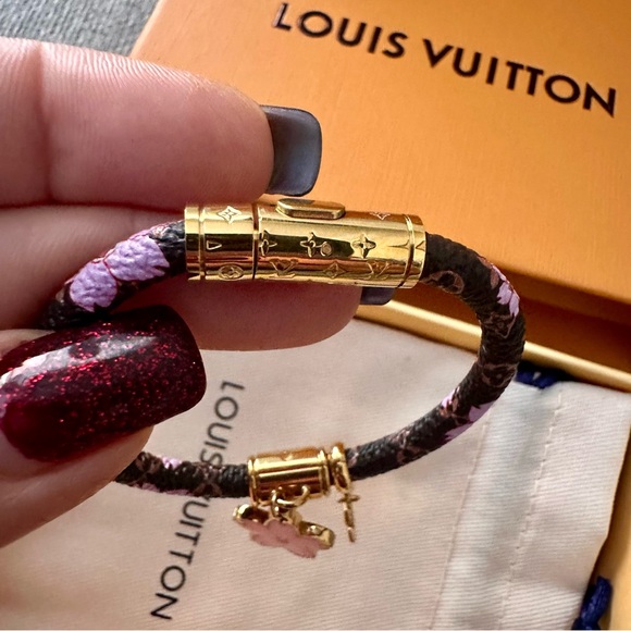 Louis Vuitton x Takashi Murakami Pink Flower Charm Monogram Bracelet - Picture 4 of 5
